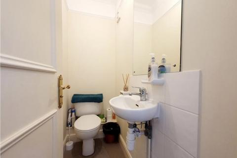undefined, Powys Lane, London N14