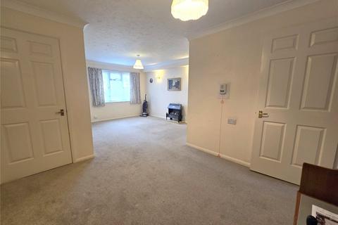 1 bedroom apartment for sale, Auriol Drive, Uxbridge, Greater London, UB10