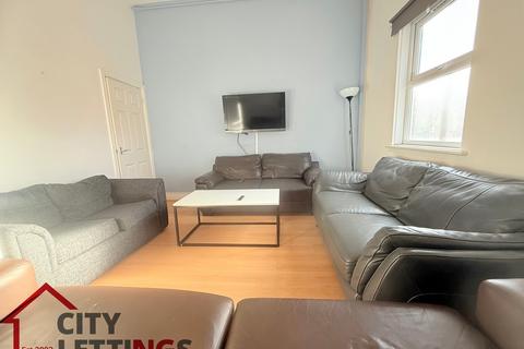 8 bedroom terraced house to rent, Alfreton Road, Arboretum
