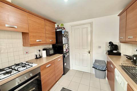 undefined, BARROWSGATE, NEWARK