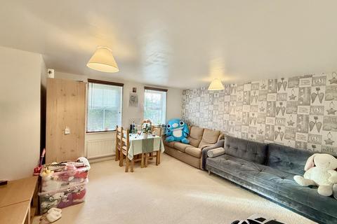 undefined, BARROWSGATE, NEWARK
