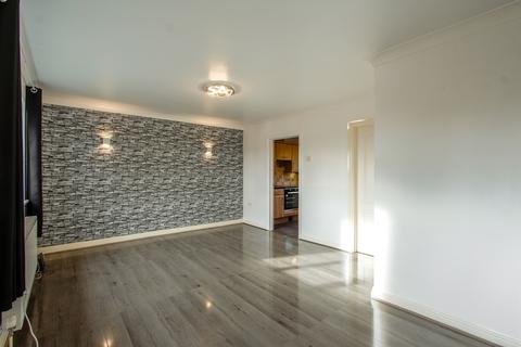 2 bedroom terraced house to rent, Hulberts Court, Yeovil