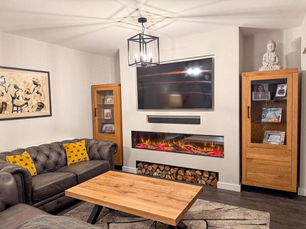 Hart avenue family room 1
