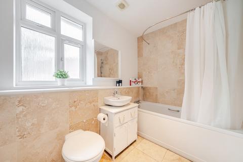 1 bedroom apartment for sale, Commonside East, Mitcham CR4