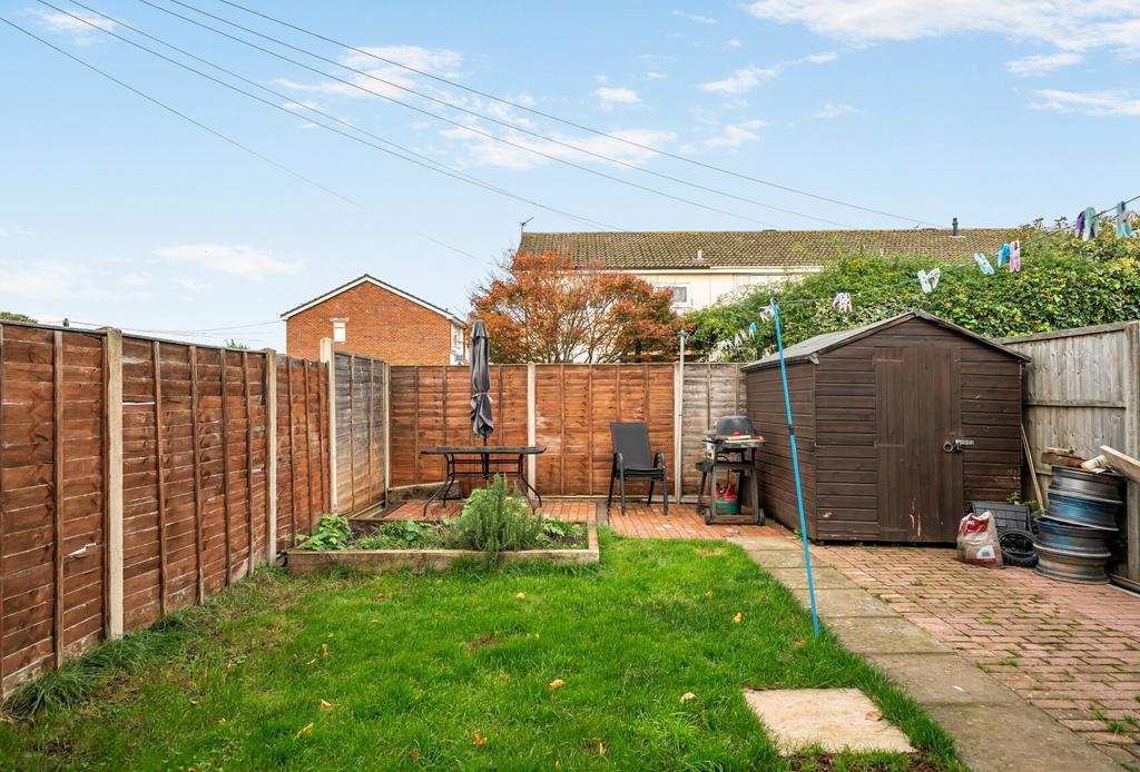 1374619-7-690b76e...