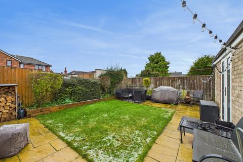3 bedroom semi-detached house for sale, Willow Court, Willerby, Hull, HU10 6JL