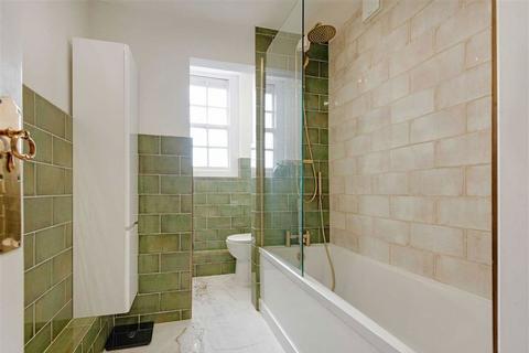 1 bedroom flat to rent, Queen's Gate, London SW7