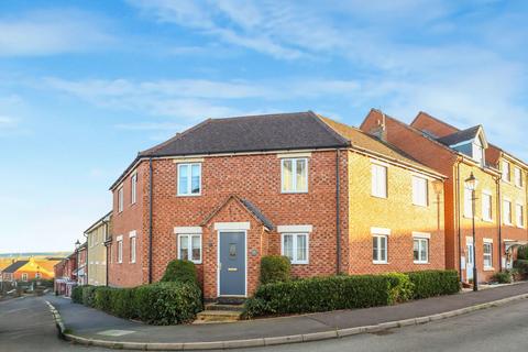 4 bedroom link detached house for sale, Beecham Road, Shipston-on-stour CV36