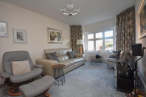 4 bedroom detached house for sale, 40 Burdons Close, Wenvoe, CF5 6FE