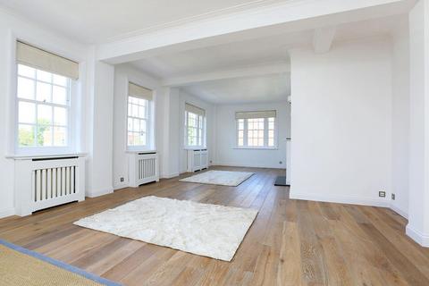 3 bedroom flat for sale, Duchess of Bedford House, Duchess of Bedford Walk, Kensington, London