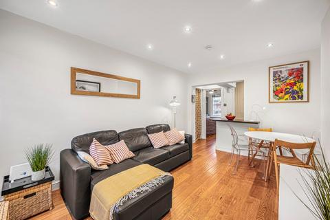 1 bedroom flat to rent, Fletcher Buildings, Martlett Court, London