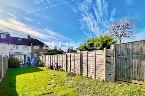 Berkeley Avenue, Greenford, UB6