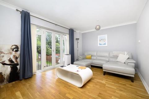 undefined, Pembroke Avenue, Pinner
