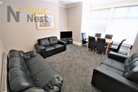 6 bedroom terraced house to rent, Headingley mount, Headingley, LS6 3EW