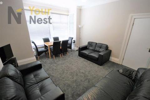 6 bedroom terraced house to rent, Headingley mount, Headingley, LS6 3EW