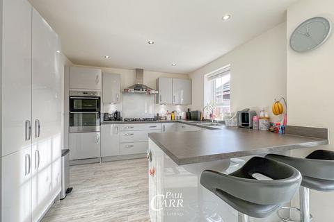 4 bedroom detached house for sale, Bennet Close, Tamworth B78
