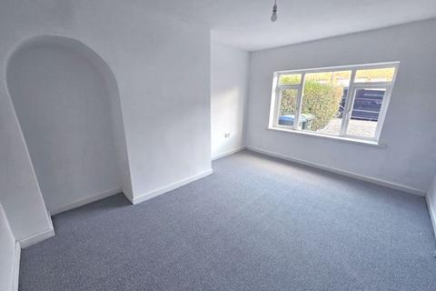 3 bedroom terraced house to rent, James Road, Birmingham B43