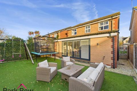 4 bedroom detached house for sale, Pasture Avenue, Sherburn In Elmet, Leeds
