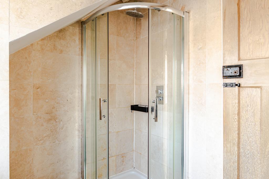 Shower2