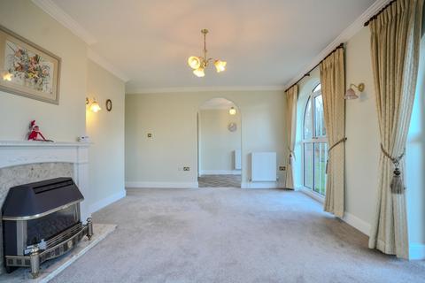 2 bedroom apartment for sale, Colne Road, Cromer, NR27