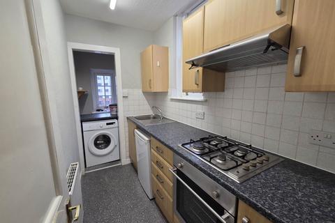 2 bedroom apartment to rent, 25A Old Hawkhill, ,