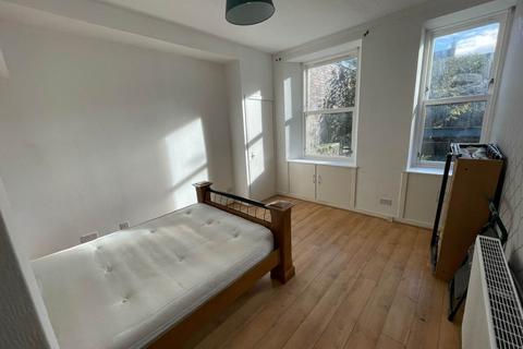 undefined, 1A Raglan Street, ,