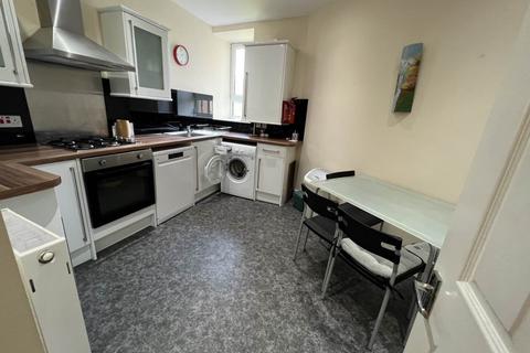 1 bedroom flat to rent, 1 1/2 Pitfour Street, ,