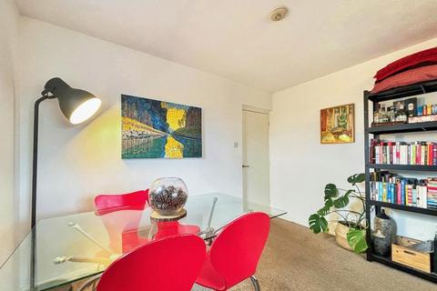 undefined, Croydon CR0
