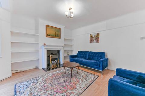 2 bedroom maisonette to rent, Perth Close, Raynes Park, London, SW20