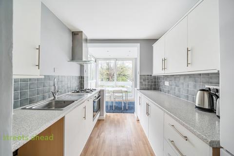 2 bedroom apartment for sale, The Pines, Purley, CR8