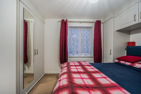 undefined, Huxley Close, Uxbridge, Hillingdon
