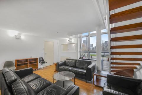 2 bedroom flat to rent, Queen of Denmark Court, London, SE16