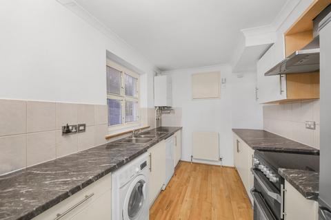 2 bedroom flat to rent, Queen of Denmark Court, London, SE16