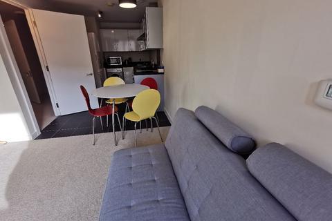 1 bedroom apartment to rent, Woods House,Grosvenor Waterside, Gatliff Road