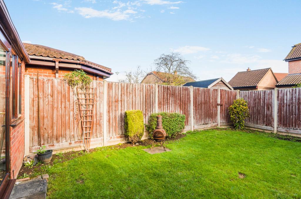 1383211-4-691c56f...