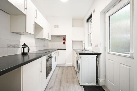 3 bedroom house share to rent, 15 Penrhyn Road, Hunters Bar