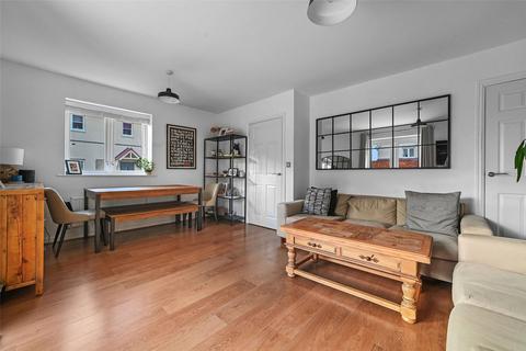 3 bedroom semi-detached house for sale, Howland Close, Saffron Walden, Essex, CB10