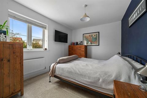 3 bedroom semi-detached house for sale, Howland Close, Saffron Walden, Essex, CB10