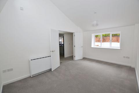 undefined, Worcester WR1