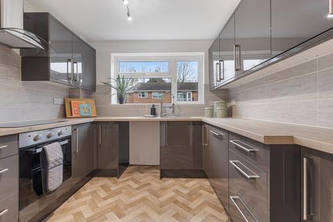 2 bedroom flat for sale, Flat 3, Mere Court, Sandbach Road North, Alsager, Stoke-on-Trent