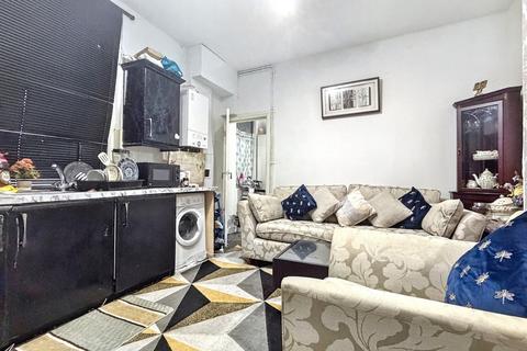 1 bedroom flat to rent, Howard Gardens, Cardiff CF24