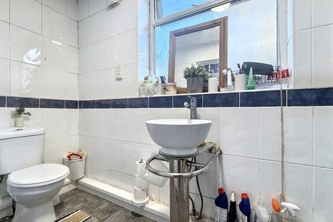 1 bedroom flat to rent, Howard Gardens, Cardiff CF24