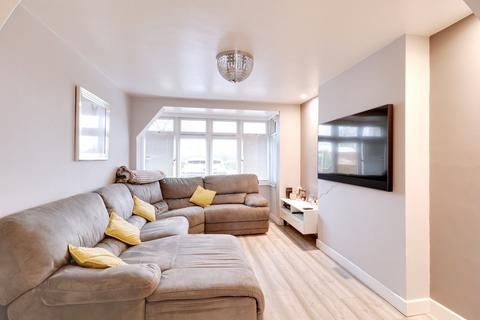 undefined, Ford Lane, Rainham RM13