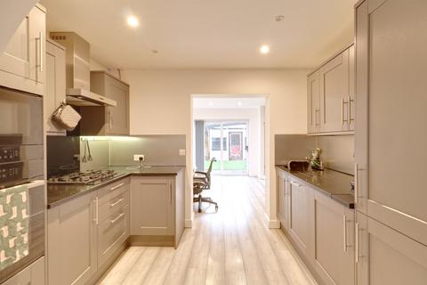 undefined, Ford Lane, Rainham RM13