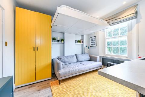 undefined, Oakley Square, Mornington Crescent, London, NW1