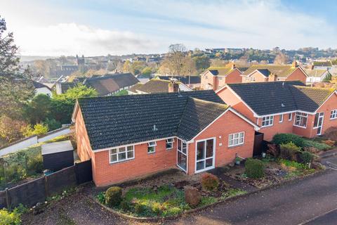 Penton Close, Crediton, EX17