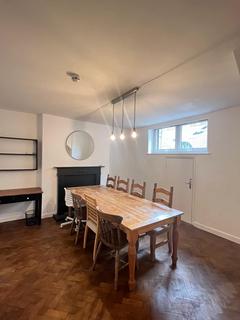 undefined, Sidney Street, London E1