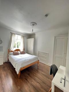 undefined, Sidney Street, London E1