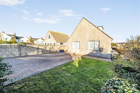 5 bedroom detached bungalow for sale, Clarence Close, Portland