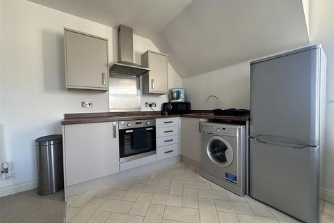 2 bedroom flat for sale, West End Close, Chippenham